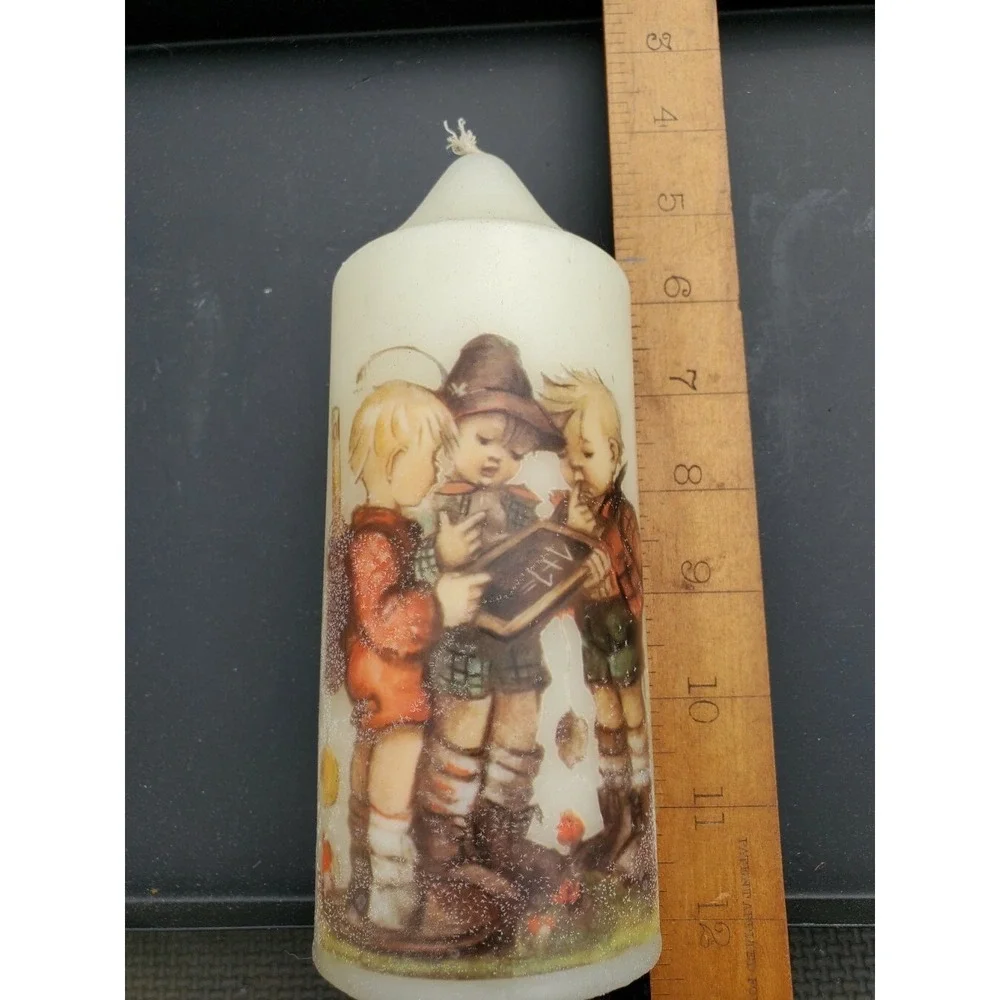 Hummel Candle 73/4in X‎ 3in